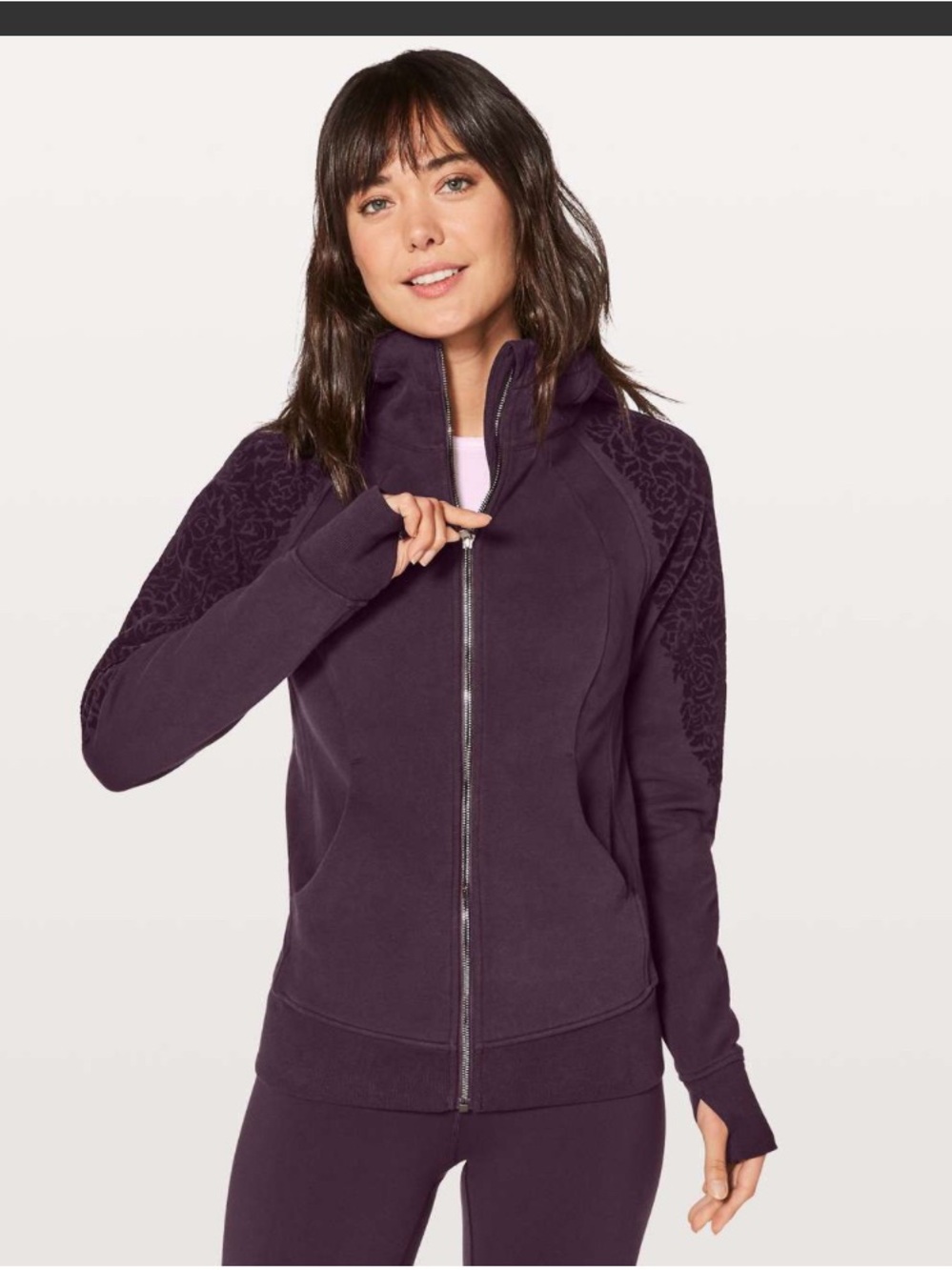 Lululemon Scuba Hoodie Light Cotton Fleece (Floral Flock)
Black Cherry-Size 10